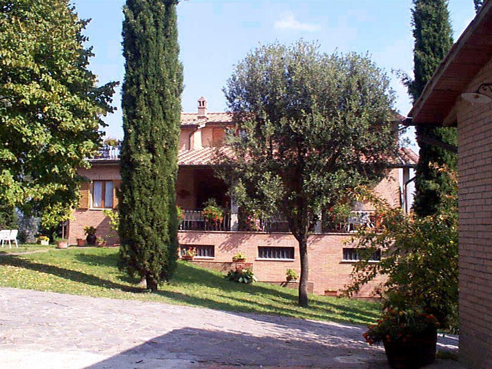 Agriturismo Malafrasca Villa Siena Luaran gambar